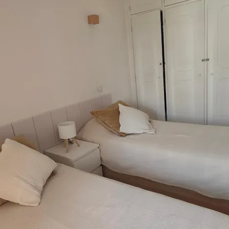 Edificio Elimar 1, T1 - Apartment *