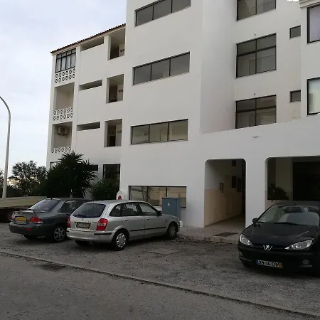 - Elimar 1 T1 公寓 *